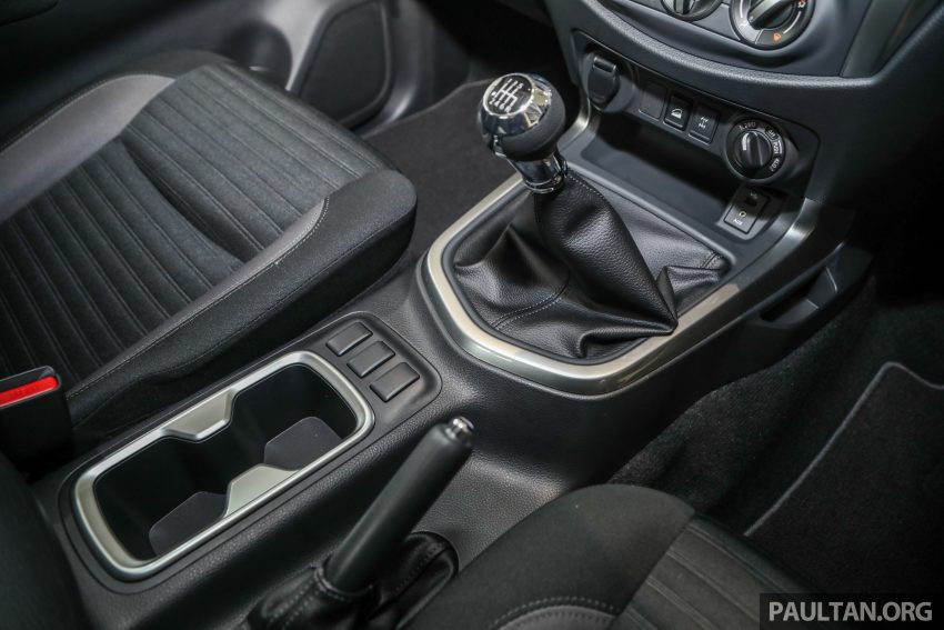 Nissan Navara 入门手排车型宣布涨价, 自排车型价格不变 204887