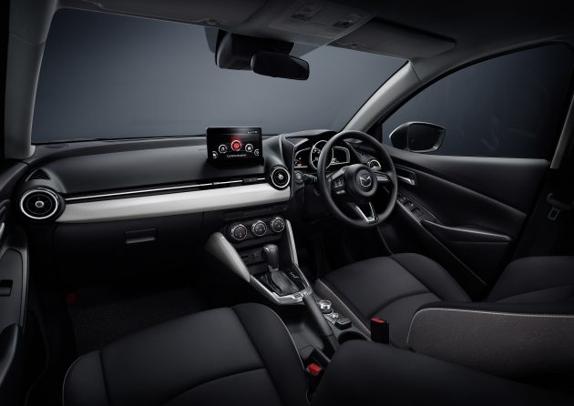 2023 Mazda 2 第三代二度小改款日本首发, 外观更阳光活泼