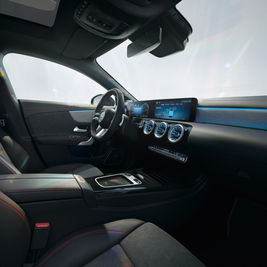 2023 Mercedes-Benz CLA 小改款官图，提供轻混和插混 206667
