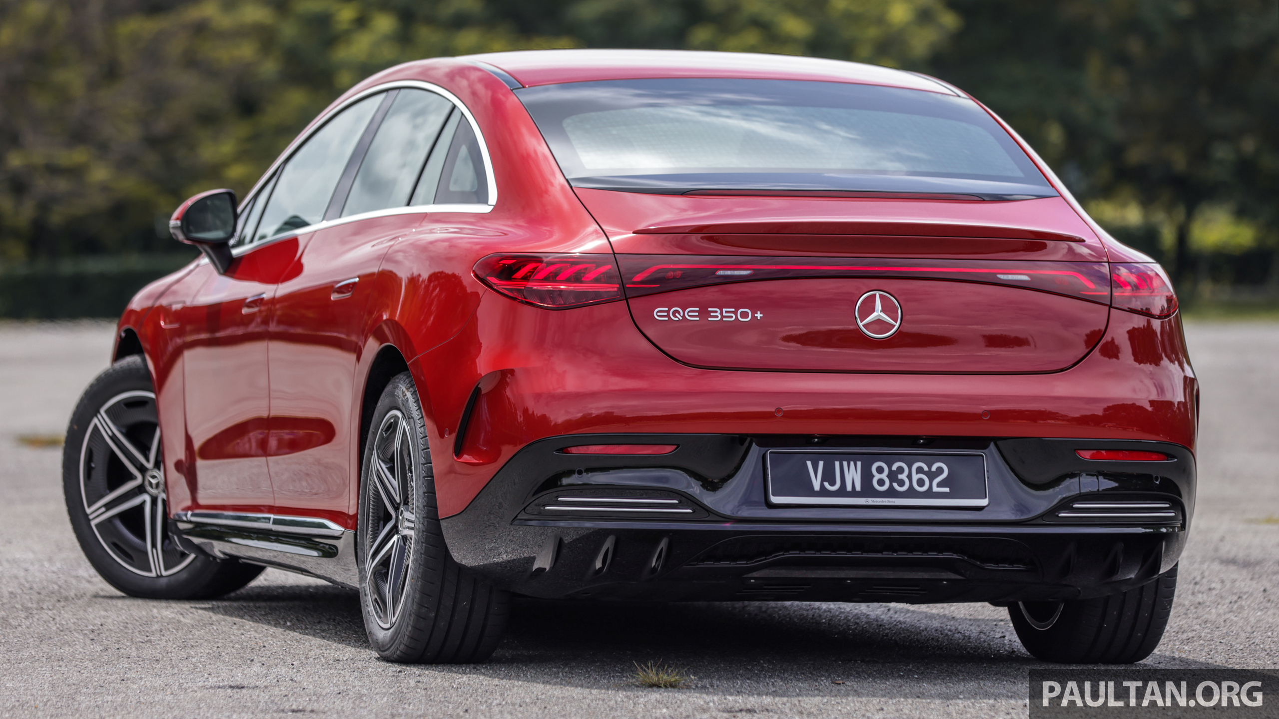试驾：Mercdes-Benz EQE 350+ 电动车！科技仪式感拉满