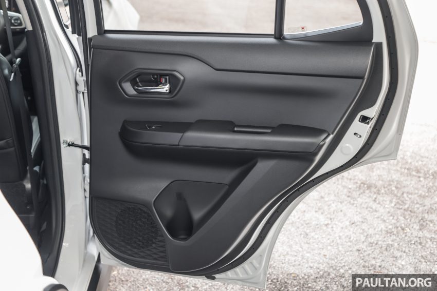 Perodua Ativa Hybrid vs Perodua Ativa 1.0 AV 实拍图集 207170