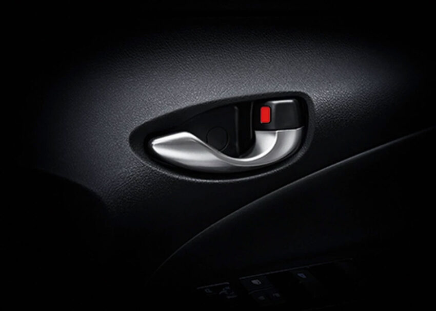 Toyota Yaris 小改款泰国首发, 外型更运动化, 荧幕变更大 212143