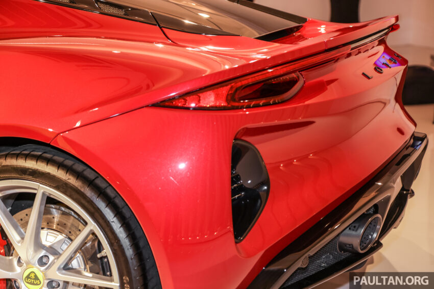 Lotus Emira 3.5 V6 正式量产版现身大马, 含税价格113万 211522