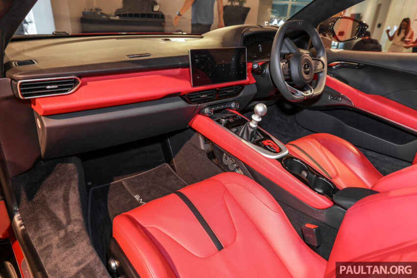 Lotus Emira 3.5 V6 正式量产版现身大马, 含税价格113万 211536