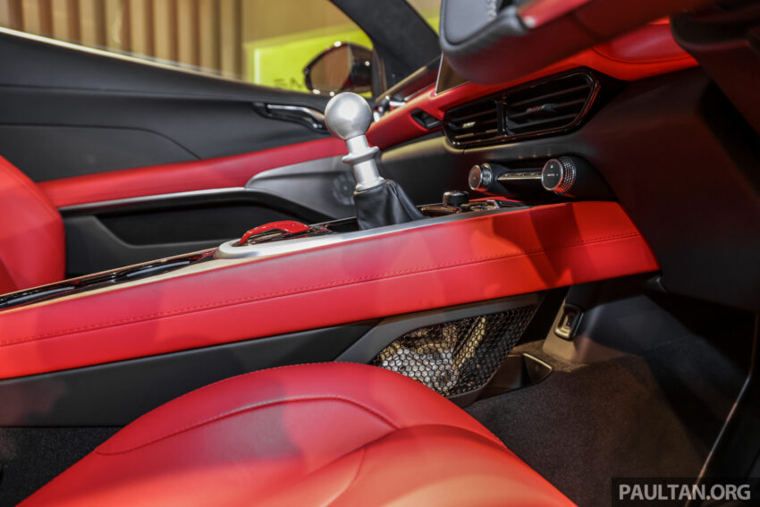 Lotus Emira 3.5 V6 正式量产版现身大马, 含税价格113万 211563
