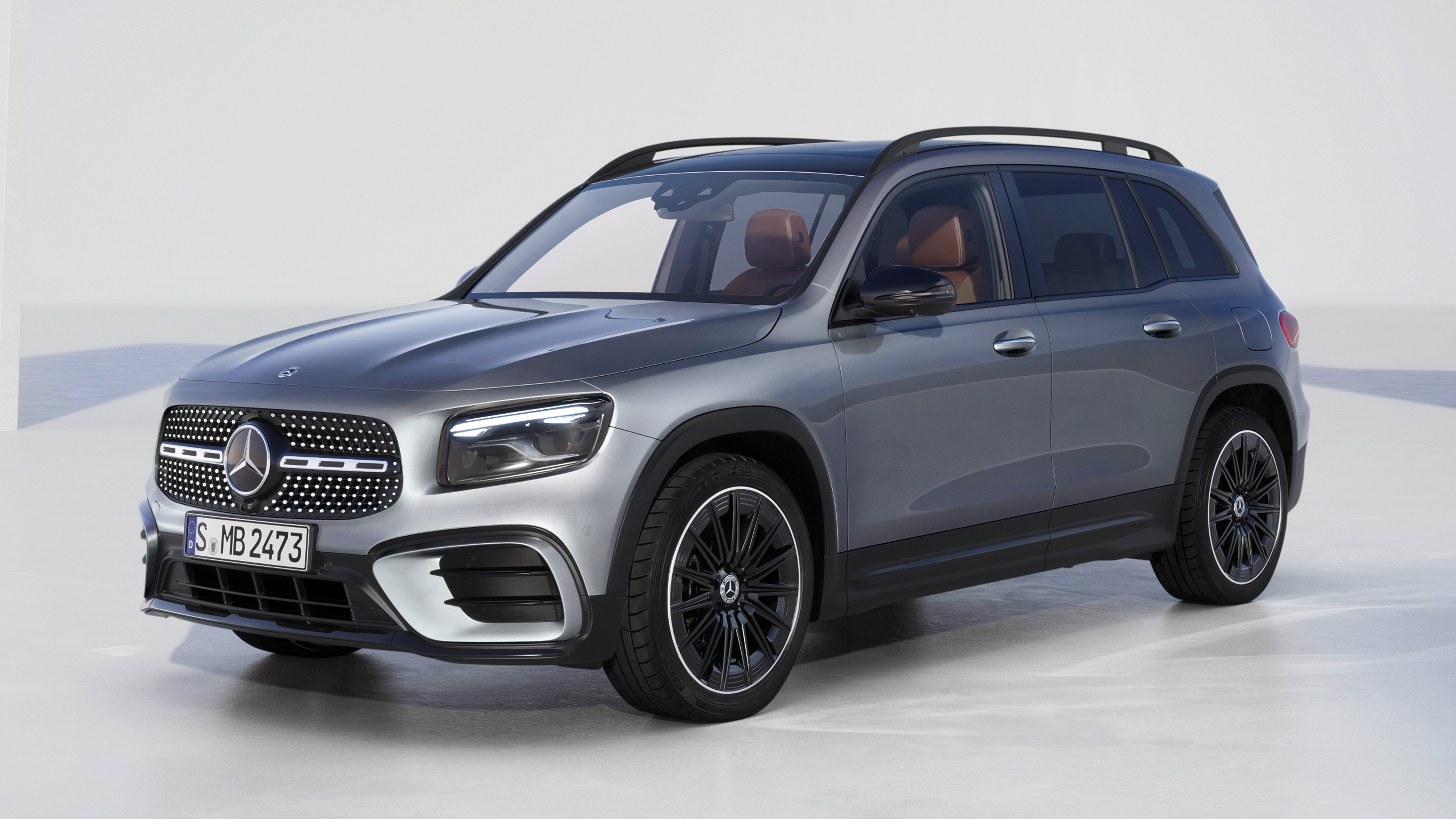 小改款 2023 Mercedes-Benz GLB、AMG GLB 35 登场