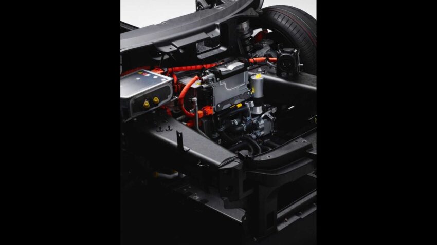 Aventador 的继任者，Lamborghini LB744 本月29日全球首发！搭V12+三电动马达新插混系统，输出达1,015匹马力 212013