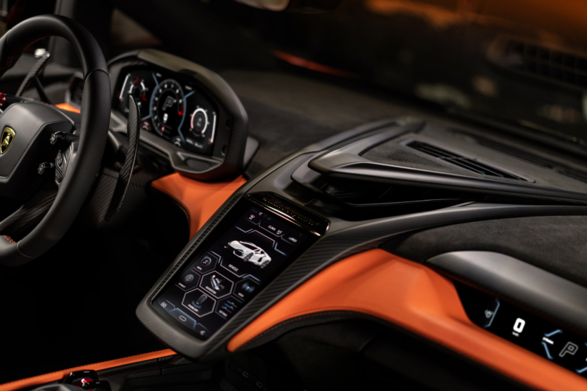 全新旗舰超跑，Lamborghini Revuelto 正式登场！搭V12+三电动马达新插混系统，最大输出达1,015匹马力 214616