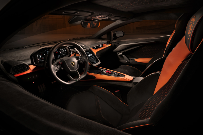 全新旗舰超跑，Lamborghini Revuelto 正式登场！搭V12+三电动马达新插混系统，最大输出达1,015匹马力 214621