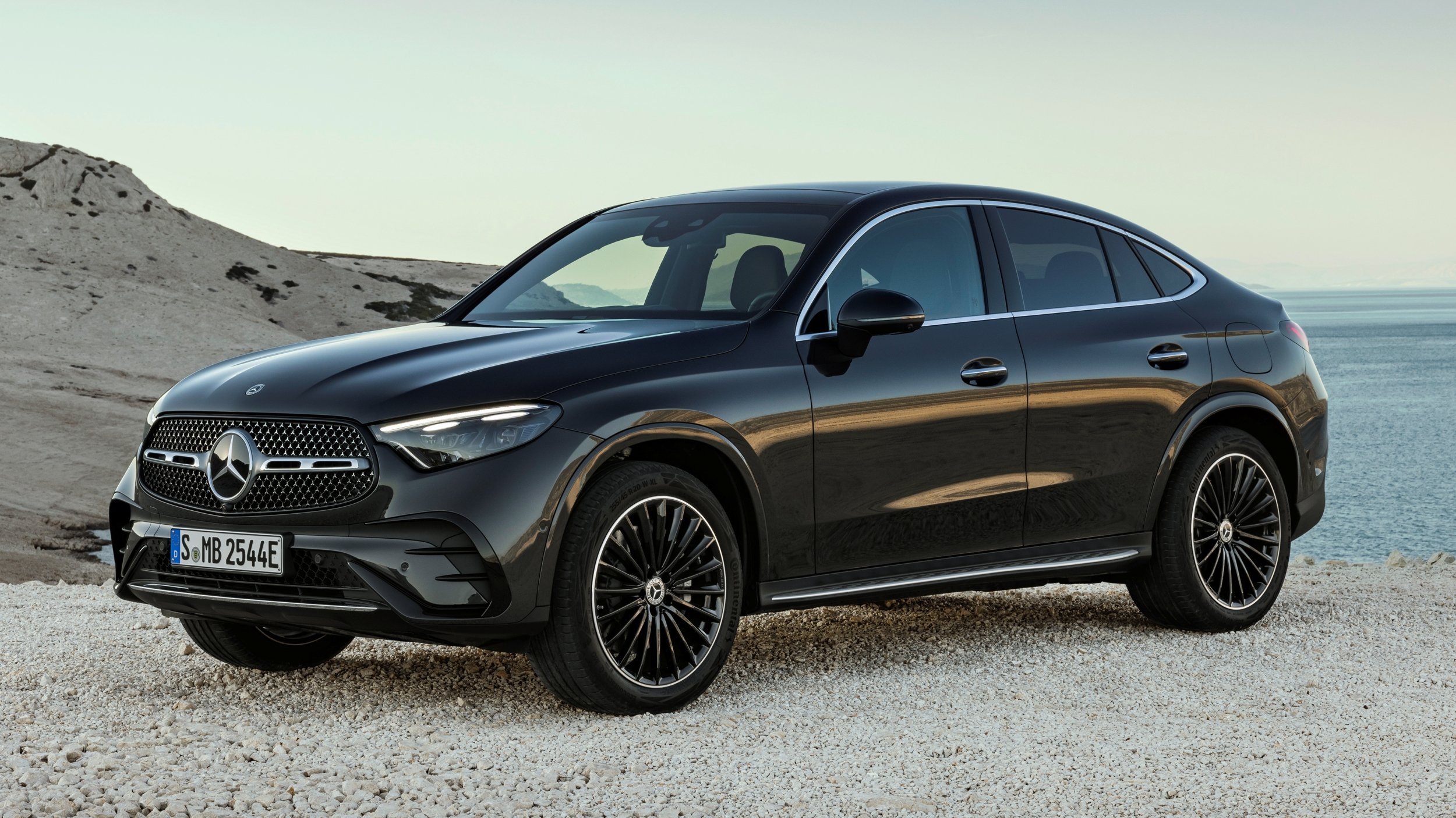 动感十足!2023 Mercedes-Benz GLC Coupé 官图首发