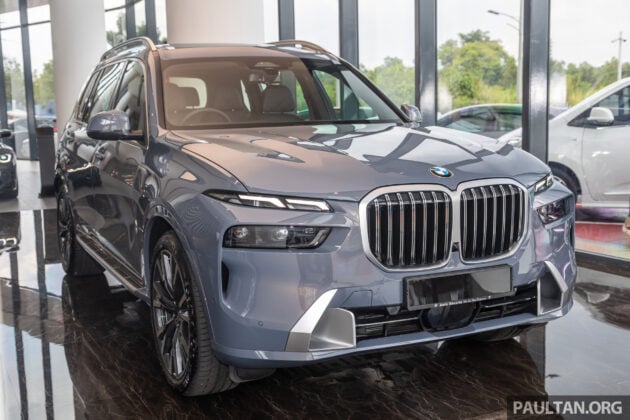 新车实拍: 2023 BMW X7 小改款, 单一等级价格从61.1万起
