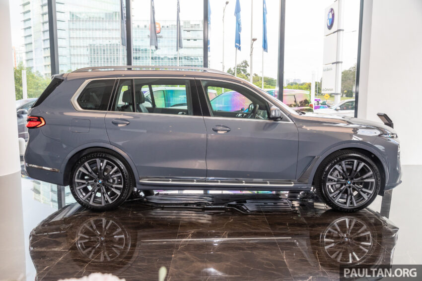新车实拍: 2023 BMW X7 小改款, 单一等级价格从61.1万起 214937