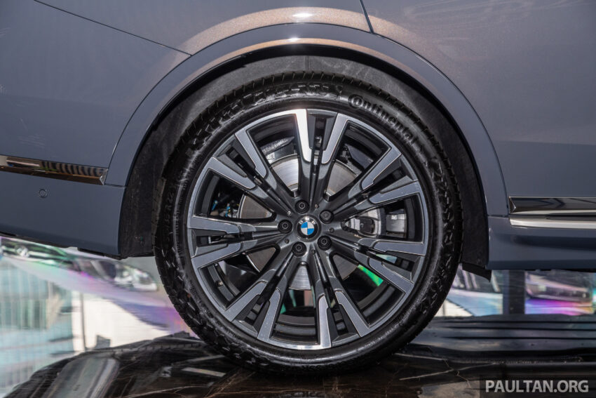 新车实拍: 2023 BMW X7 小改款, 单一等级价格从61.1万起 214942