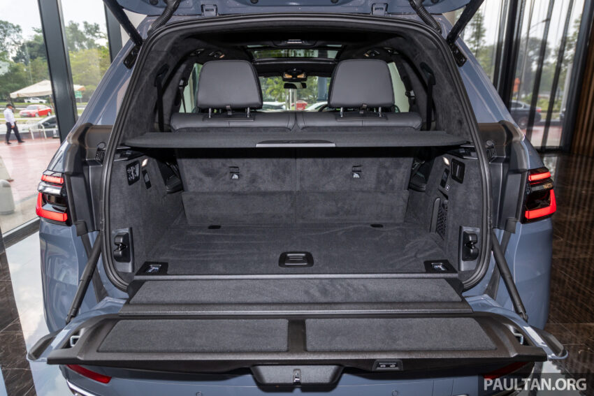 新车实拍: 2023 BMW X7 小改款, 单一等级价格从61.1万起 214959