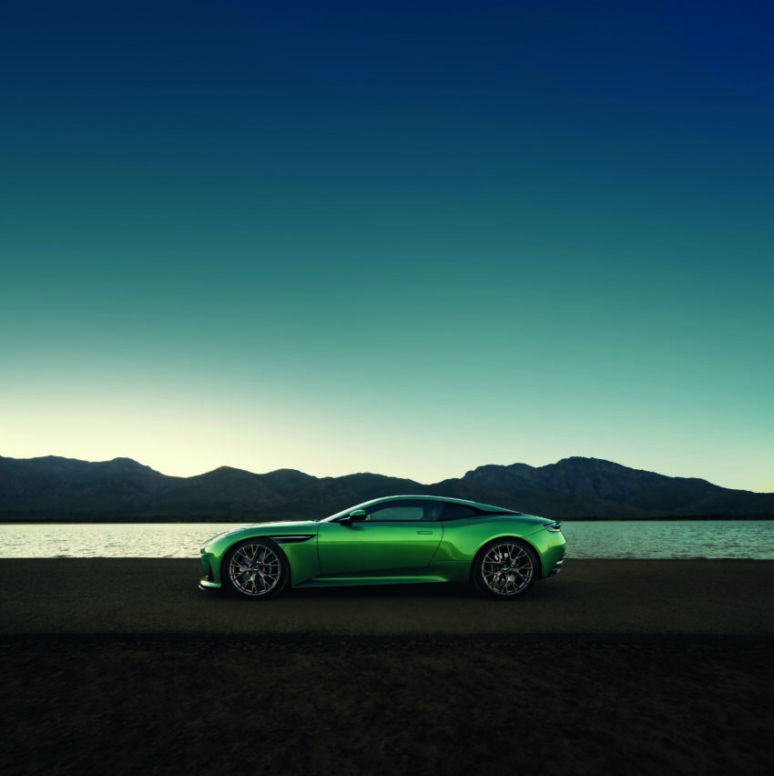 DB11 的继任者，全新 Aston Martin DB12 登场！搭载 4.0升V8双涡轮增压引擎，可榨出 680 PS/800 Nm 输出功率 220881