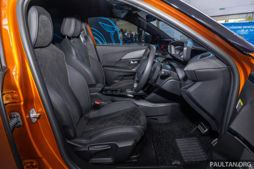 Peugeot e-2008 纯电SUV亮相本地车展, 续航里程310公里 218124