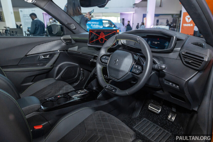 Peugeot e-2008 纯电SUV亮相本地车展, 续航里程310公里 218114