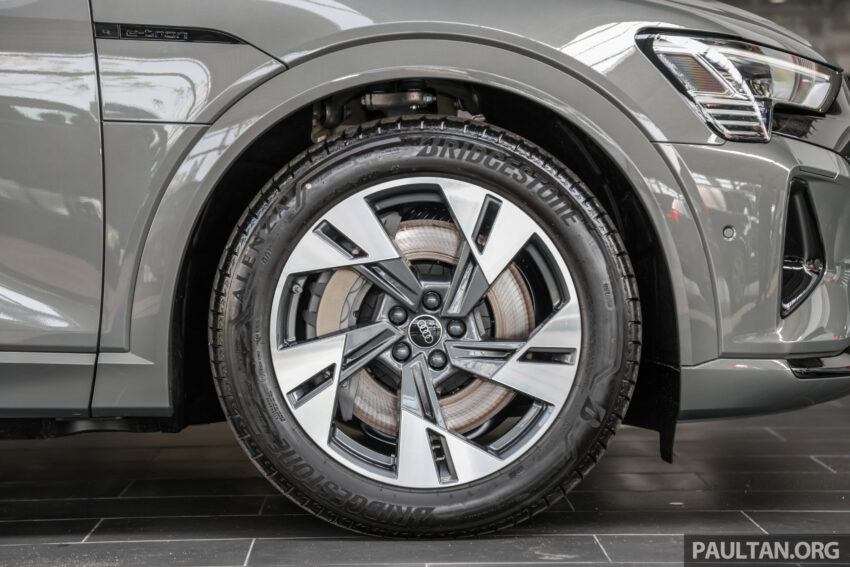 2023 Audi Q8 e-tron 纯电SUV本地亮相！售价RM369k起 220010