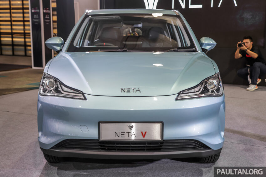 哪吒 Neta V 纯电跨界小车本地上市, 续航里程380公里, 极速120km/h, 售价仅9.88万, 可享1万现金回扣, 最便宜EV 218570