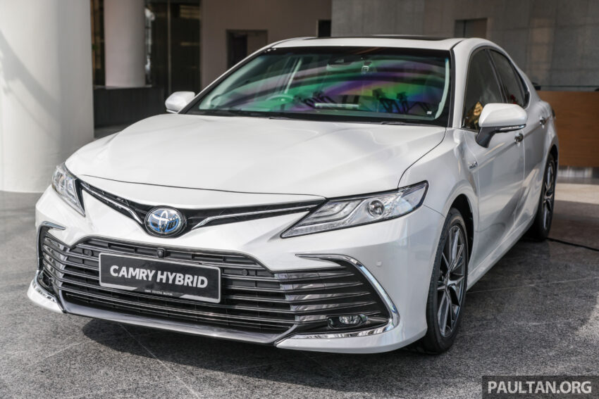 Toyota Camry Hybrid 本地首发亮相, 221匹综合马力, 每公升汽油可行驶22.7公里, 总代理称今年将发表更多油电车 219402