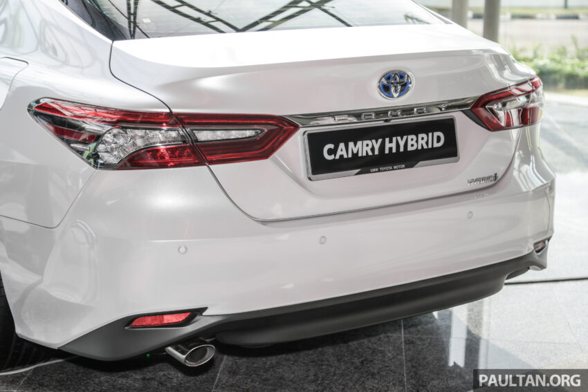Toyota Camry Hybrid 本地首发亮相, 221匹综合马力, 每公升汽油可行驶22.7公里, 总代理称今年将发表更多油电车 219420