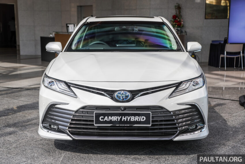 Toyota Camry Hybrid 本地首发亮相, 221匹综合马力, 每公升汽油可行驶22.7公里, 总代理称今年将发表更多油电车 219405