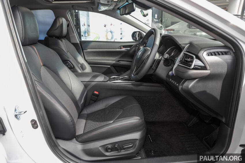 Toyota Camry Hybrid 本地首发亮相, 221匹综合马力, 每公升汽油可行驶22.7公里, 总代理称今年将发表更多油电车 219452