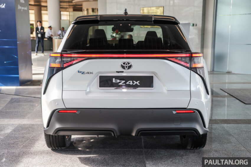 总代理明示近期内即将发布, Toyota bZ4X EV 再次亮相 219312
