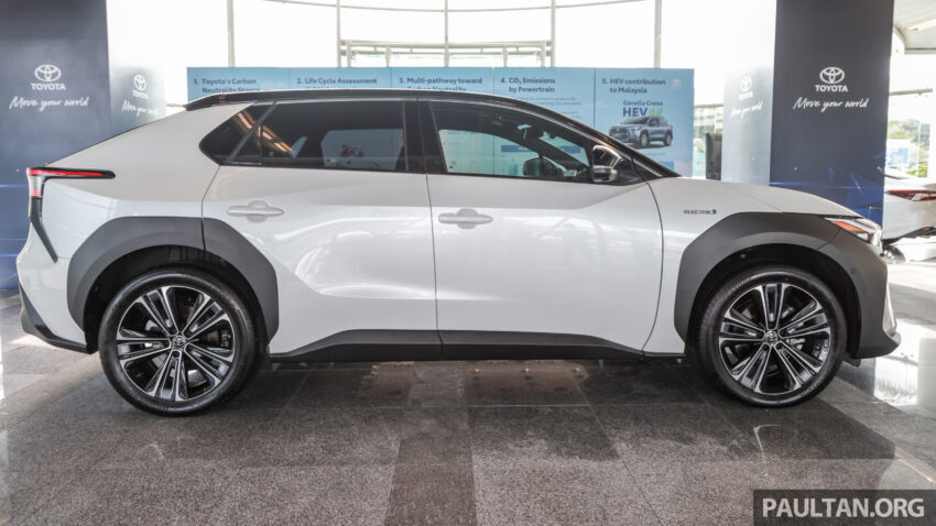 总代理明示近期内即将发布, Toyota bZ4X EV 再次亮相 219313