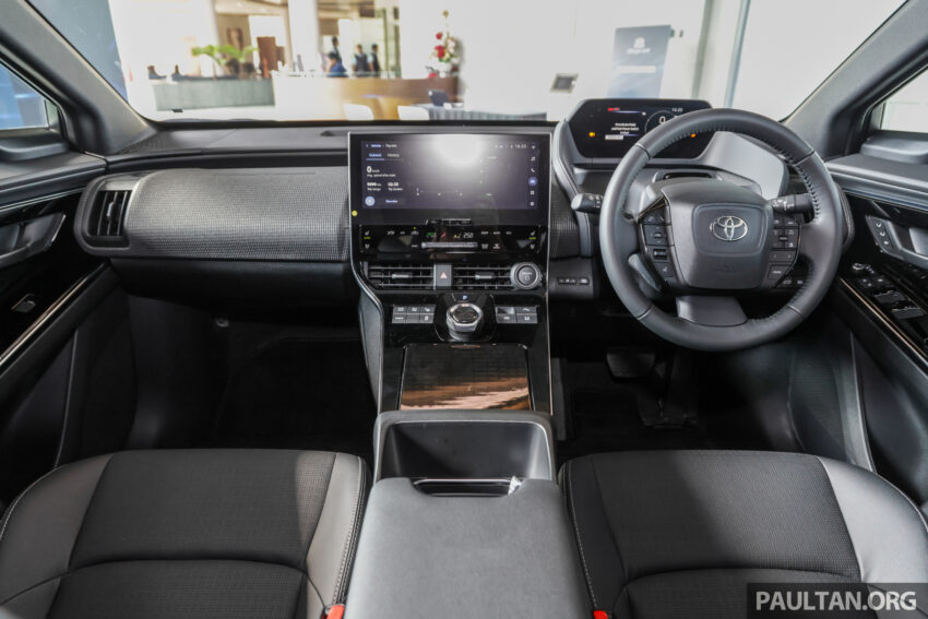 总代理明示近期内即将发布, Toyota bZ4X EV 再次亮相 219342