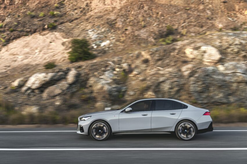 2024 G60/G60E BMW 5 系列大改款全球首发, 包含 i5 纯电动版本, 全新外观与内装设计, 车身尺码更大, iDrive 8.5系统 220644