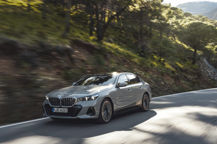 2024 G60/G60E BMW 5 系列大改款全球首发, 包含 i5 纯电动版本, 全新外观与内装设计, 车身尺码更大, iDrive 8.5系统 220650