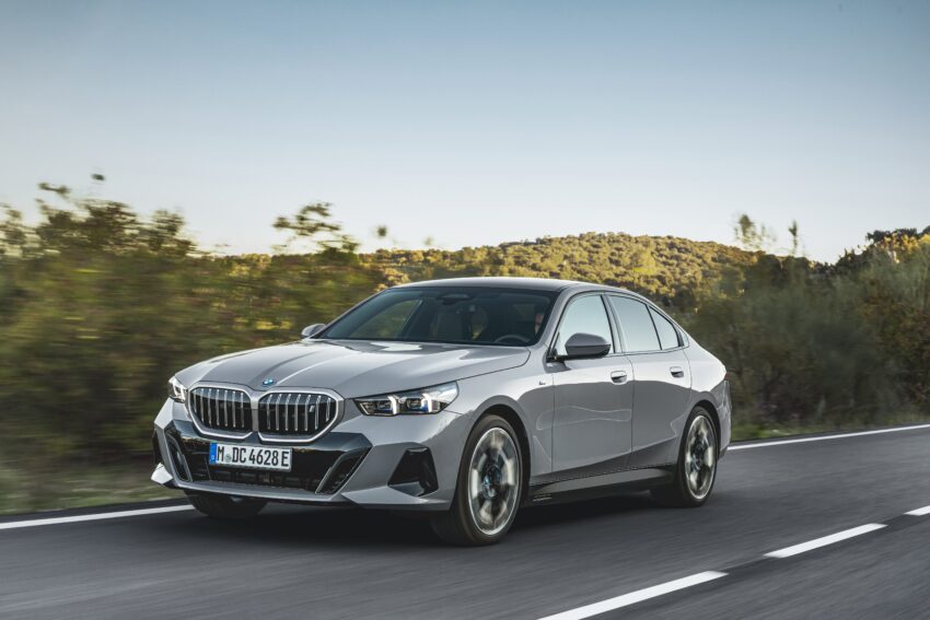 2024 G60/G60E BMW 5 系列大改款全球首发, 包含 i5 纯电动版本, 全新外观与内装设计, 车身尺码更大, iDrive 8.5系统 220654