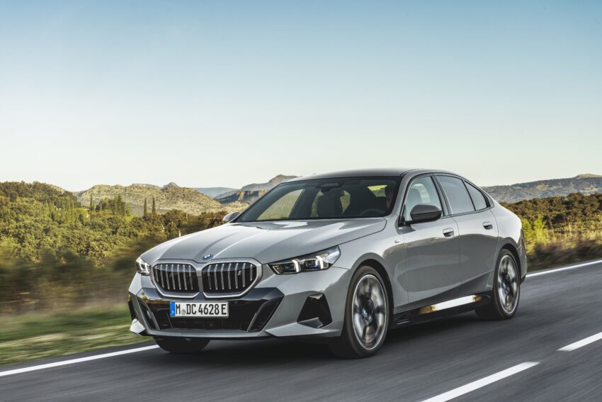 2024 G60/G60E BMW 5 系列大改款全球首发, 包含 i5 纯电动版本, 全新外观与内装设计, 车身尺码更大, iDrive 8.5系统 220657