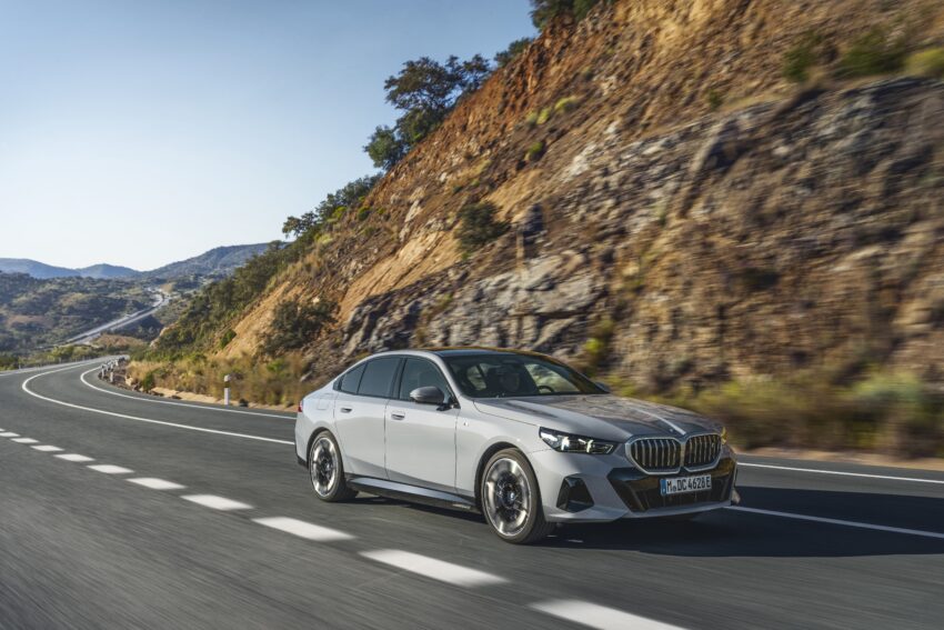 2024 G60/G60E BMW 5 系列大改款全球首发, 包含 i5 纯电动版本, 全新外观与内装设计, 车身尺码更大, iDrive 8.5系统 220659