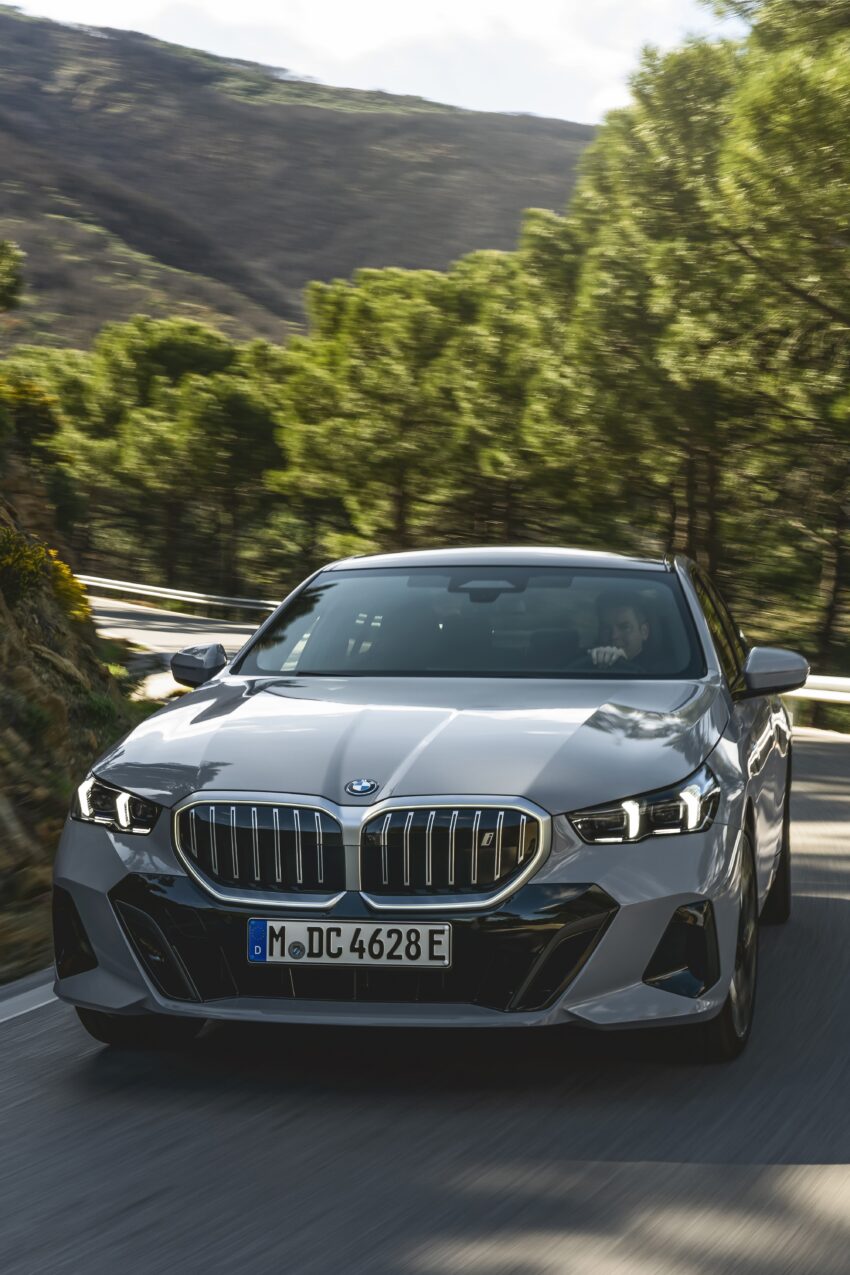 2024 G60/G60E BMW 5 系列大改款全球首发, 包含 i5 纯电动版本, 全新外观与内装设计, 车身尺码更大, iDrive 8.5系统 220680