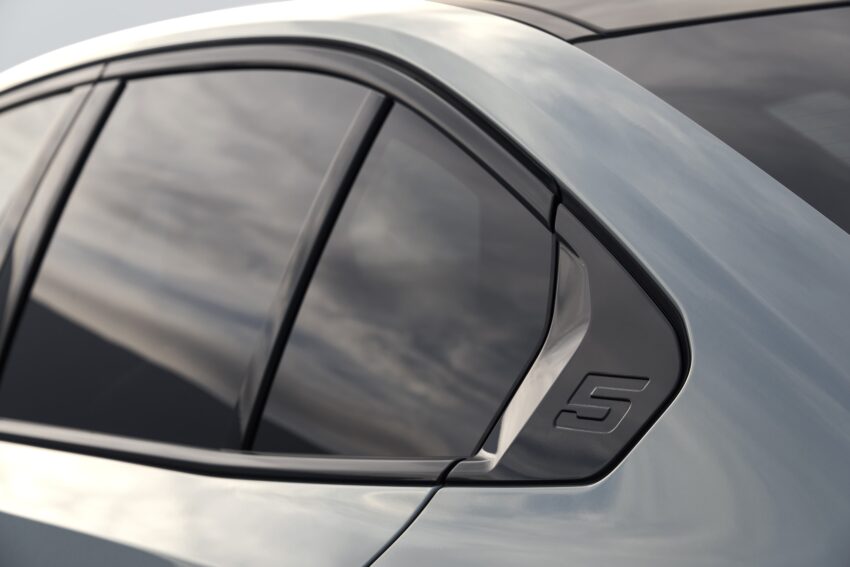2024 G60/G60E BMW 5 系列大改款全球首发, 包含 i5 纯电动版本, 全新外观与内装设计, 车身尺码更大, iDrive 8.5系统 220726