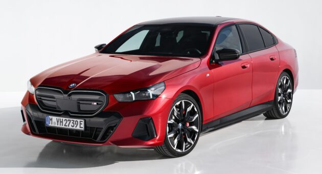 本地官网列出 BMW i5 G60E 规格表, 分 i5 eDrive40 与 i5 M60 xDrive 两款车型, 最快3.8秒破百, 续航最长582公里