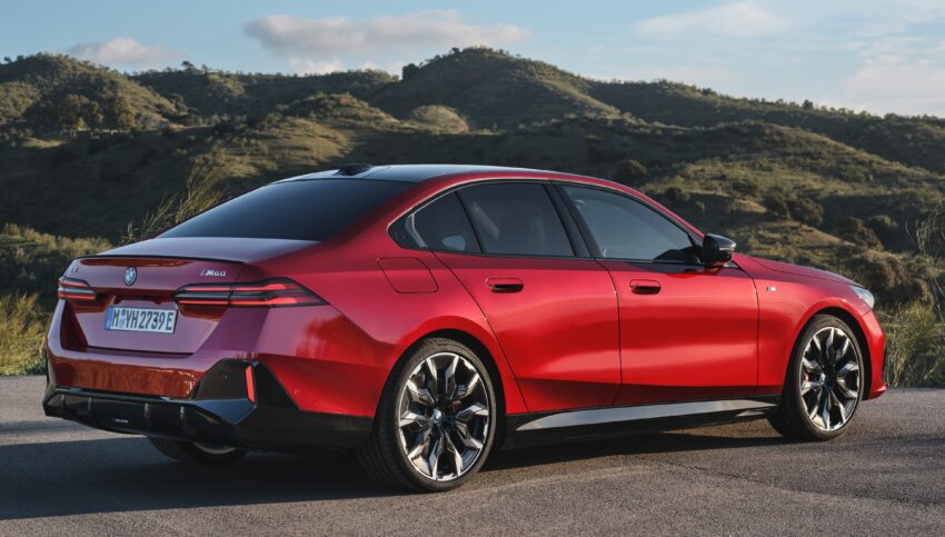 2024 G60/G60E BMW 5 系列大改款全球首发, 包含 i5 纯电动版本, 全新外观与内装设计, 车身尺码更大, iDrive 8.5系统 220603