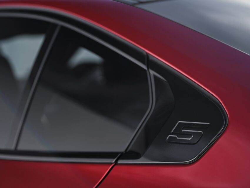 2024 G60/G60E BMW 5 系列大改款全球首发, 包含 i5 纯电动版本, 全新外观与内装设计, 车身尺码更大, iDrive 8.5系统 220618
