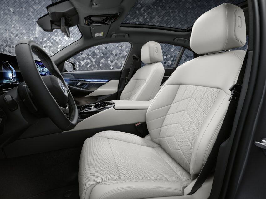 2024 G60/G60E BMW 5 系列大改款全球首发, 包含 i5 纯电动版本, 全新外观与内装设计, 车身尺码更大, iDrive 8.5系统 220531