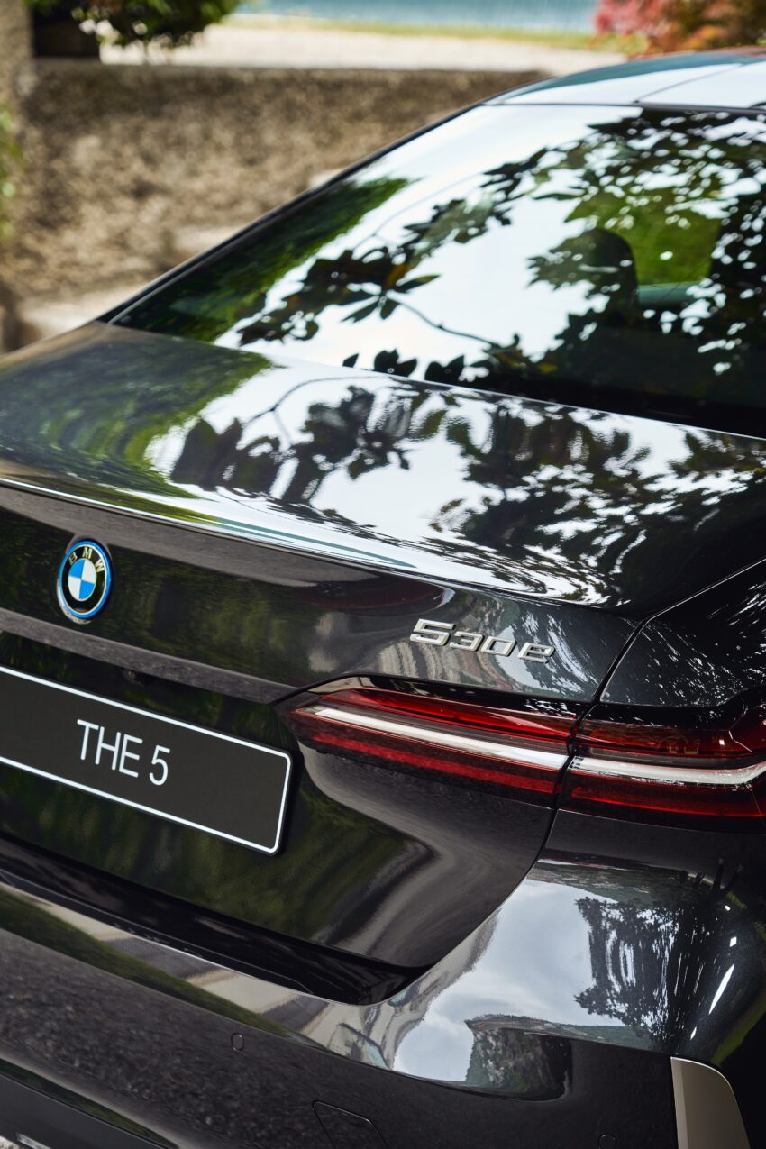 2024 G60/G60E BMW 5 系列大改款全球首发, 包含 i5 纯电动版本, 全新外观与内装设计, 车身尺码更大, iDrive 8.5系统 220532