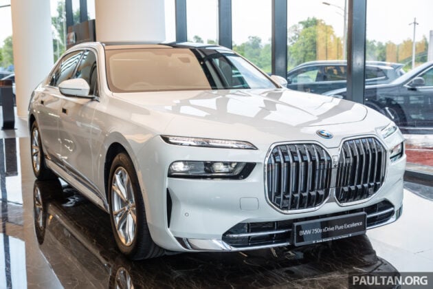 2023 G70 BMW 750e xDrive Pure Excellence 陈列室实拍, 3.0L六缸引擎旗舰PHEV房车, 4.9秒破百, 售价从65万起