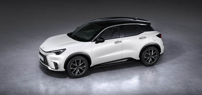 Lexus LBX 系列全球首发, 品牌全新入门级SUV, 搭载1.5L三缸NA Hybrid油电系统, 9.2秒破百, 年尾欧日率先开卖 221825