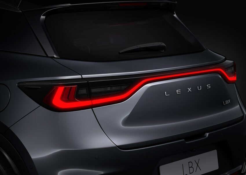 Lexus LBX 系列全球首发, 品牌全新入门级SUV, 搭载1.5L三缸NA Hybrid油电系统, 9.2秒破百, 年尾欧日率先开卖 221837