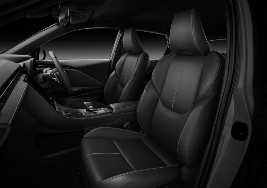 Lexus LBX 系列全球首发, 品牌全新入门级SUV, 搭载1.5L三缸NA Hybrid油电系统, 9.2秒破百, 年尾欧日率先开卖 221838