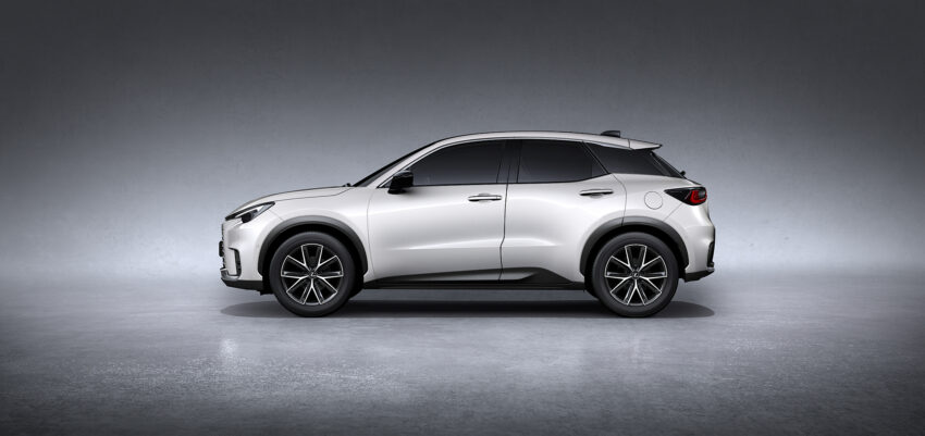 Lexus LBX 系列全球首发, 品牌全新入门级SUV, 搭载1.5L三缸NA Hybrid油电系统, 9.2秒破百, 年尾欧日率先开卖 221854