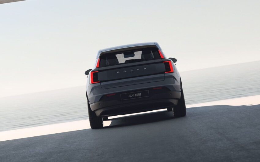 Volvo EX30 全球首发, 品牌最入门纯电SUV, 续航480公里 222211