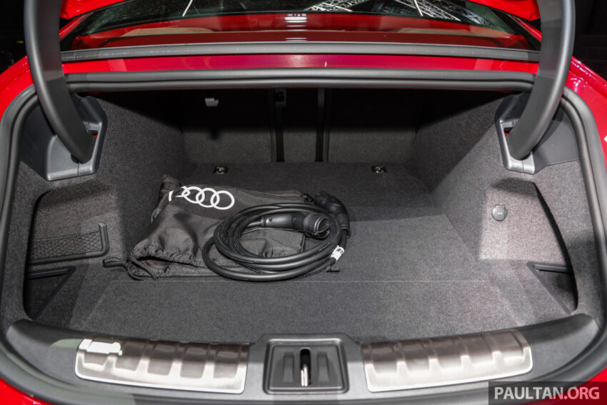 Audi e-tron GT 与 RS e-tron GT 纯电四门跑房上市, 最快3.3秒破百, 极速250km/h, 续航最长501公里, 价格58.8万起 223791