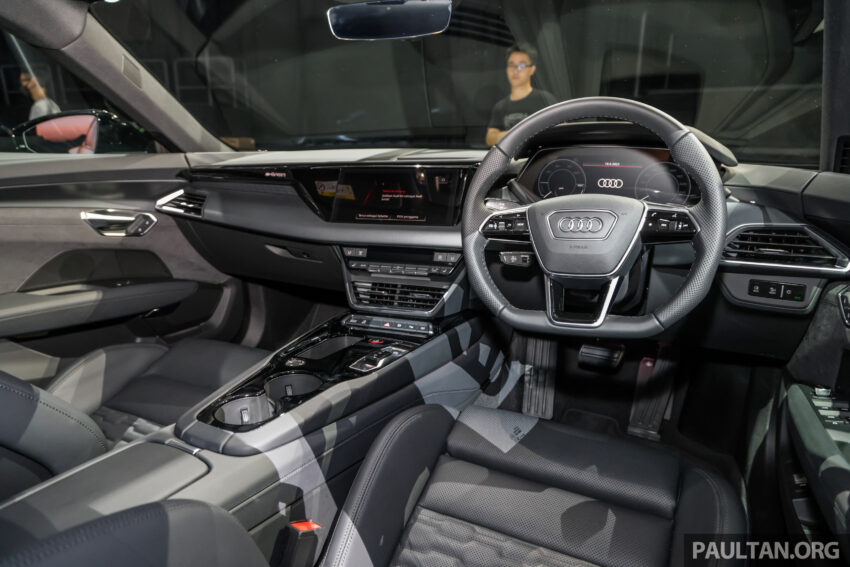 Audi e-tron GT 与 RS e-tron GT 纯电四门跑房上市, 最快3.3秒破百, 极速250km/h, 续航最长501公里, 价格58.8万起 223824